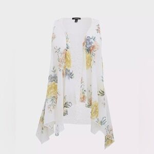 Torrid ❤️‍🔥 White Floral Chiffon & Lace Drape Front Vest